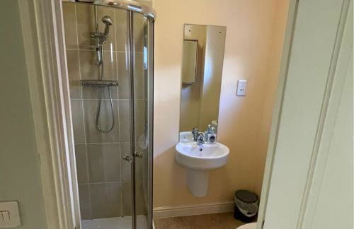 Holiday Home In Cardiff, Sleeps 8 - Foto 24