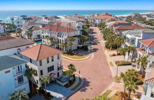 Storybook - Pet Friendly Home Near the Beach with Private Pool - Foto 41