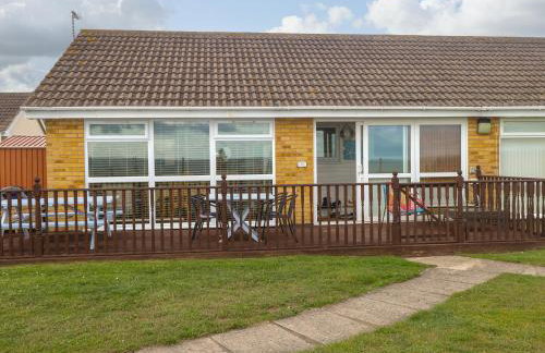 Bungalow 14 - Photo 2