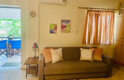 ILIOCHARI sea view apartments Oropos - Kalamos - Foto 47