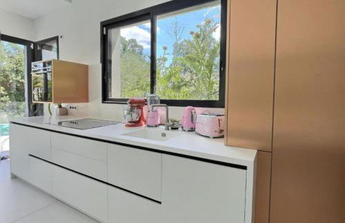 Villa Iris en Ardèche - Piscine Privée et Jardin - Foto 13