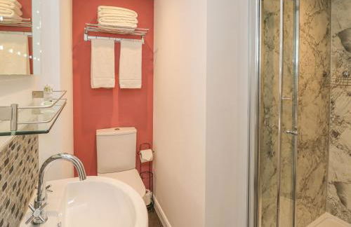 The Farmhouse Kitchen - Foto 13