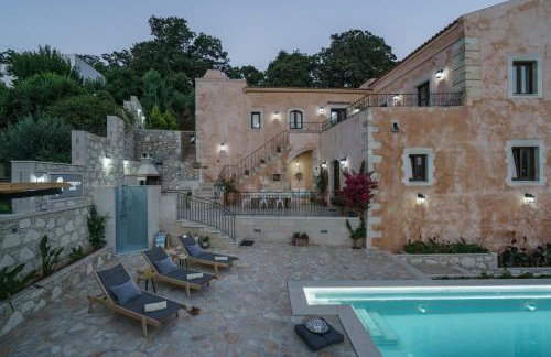 Butterfly, a historical villa with pool & hot tub! - Foto 51