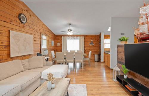 5 min to Lake Chic Cozy Hot Tub - Foto 33