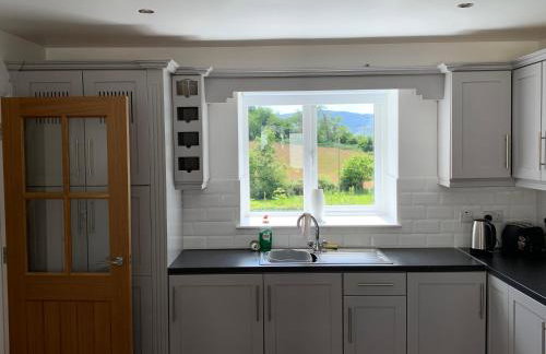 Mourne Country Cottage - Photo 8