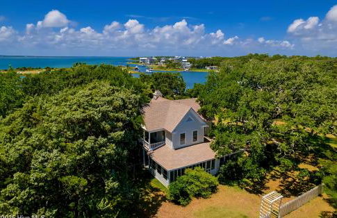 Historic Old Oak Cottage-Great water views! - Foto 33