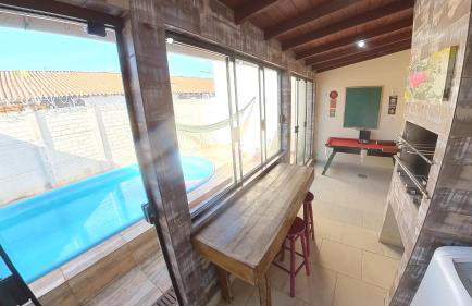 Casa 3 min Shopping Pelotas- Com 1 Suíte, 2 Quartos Climatizados, Piscina e Estacionamento 2 carros - Foto 45