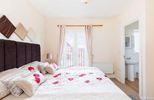 6 bed house with free secure parking & 3 bathrooms - Photo 11