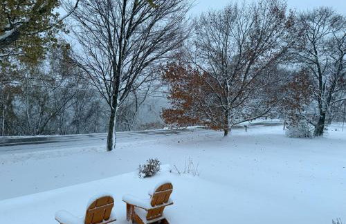 Lakefront Farmhouse for Family Gatherings - Foto 4