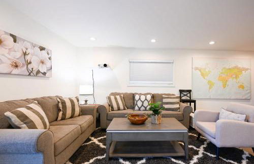 @ Marbella Lane - Exquisite Home 3BR - Photo 50