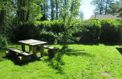 "Goldenes Haus am See mit Boot" - Foto 18