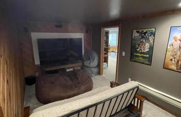 The Great Outdoors - Fantastic home - Lake Cascade - Game room - A/C - Lots of parking - Foto 61