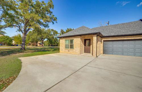 Pet-Friendly Stay Walk to Park and Lake Lewisville! - Foto 21