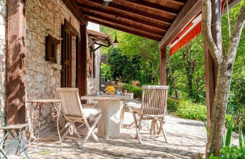 Scheggino - Casale con piscina e splendida vista - Foto 27