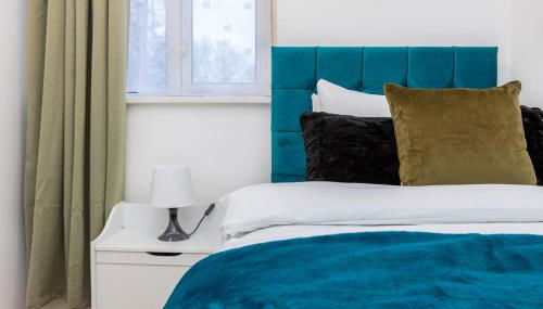 Queens Lodge - Photo 2