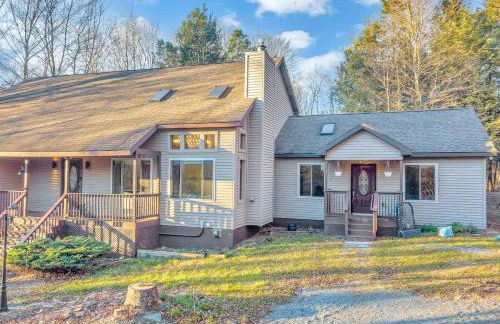 Big Bass Hideaway with Hot Tub - Foto 67