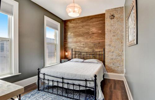 Downtown Milwaukee Area | 4BR Home | Sleeps 14 - Foto 13