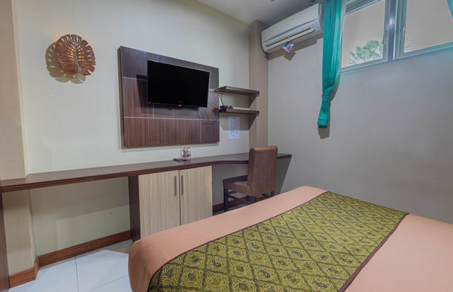 Hotel D'Madinah Inn - Gentan - Foto 4