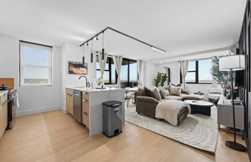 Near NYC & MetLife Large Apartment Sleeps 14 - Foto 1