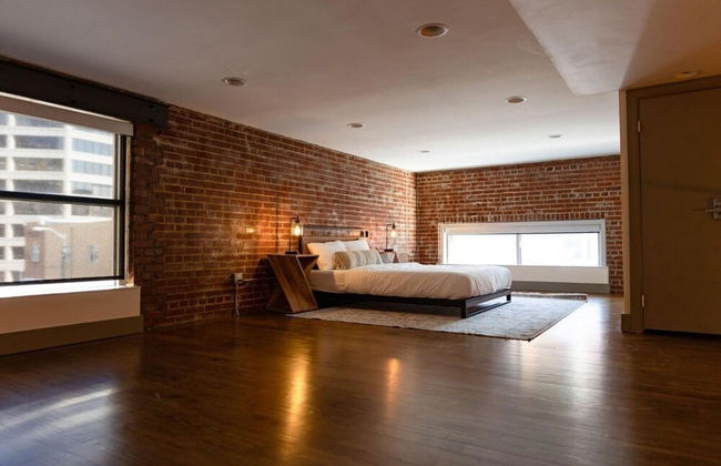 Stunning 2 BR Loft Smack in the Heart of Downtown - Foto 7