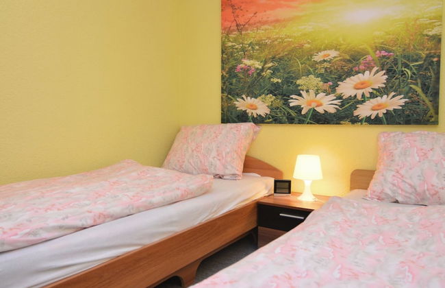 Chalet in Schnett Near Ski Slopes - Foto 2