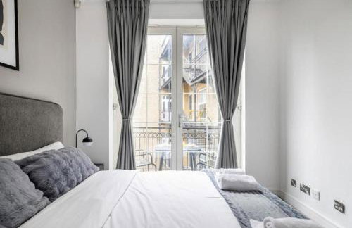 Luxury 2 Bedroom Apartment near London Bridge Sleeps 6 - Photo 4
