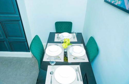 Contractor stays - Neville Crescent Sunderland - Foto 15