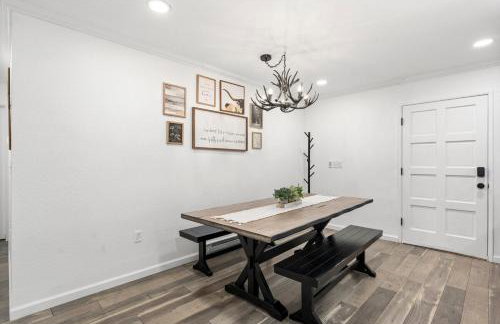 Modern Lakeside Family Fun Cabin - Foto 32