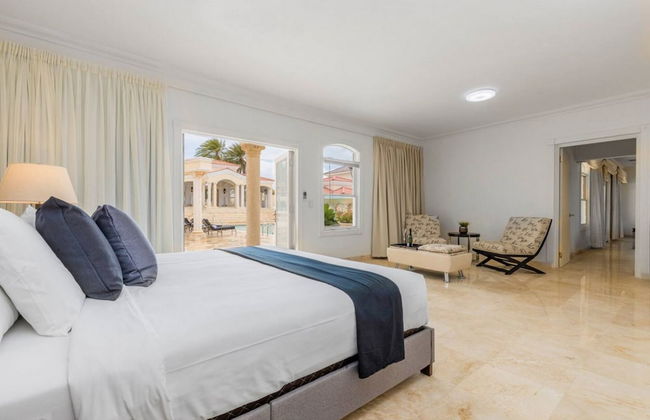 NEW Premium Luxury 2BR 3BA Pool House - Foto 1