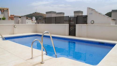 C88 - Deluxe Apartment Downtown with Pool and Parking - Photo 2