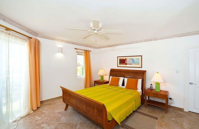 Modern 2-bed Apt Near Beach In St. Lawrence Gap 2 Bedroom Apts by Bluescape - Foto 8