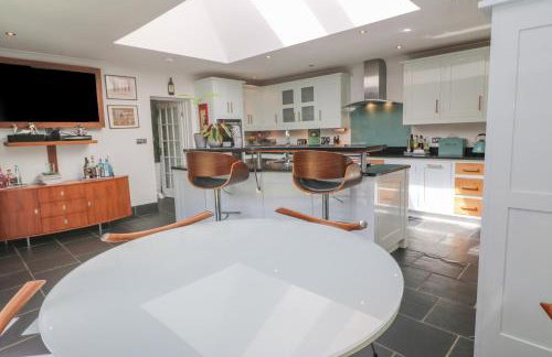 Cornerstone - Photo 13