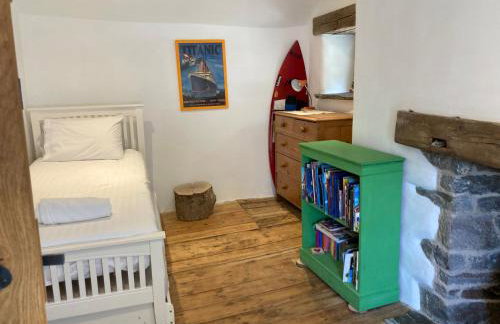 400 year old quirky Cornish cottage, in Bude, Poughill. - Foto 10