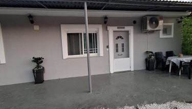 Eva's house - Photo 2