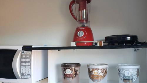 Kitnet203 centro, com linda vista janela, tv smart - Foto 5