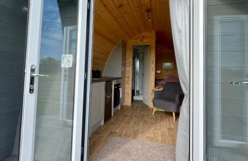 Waterpump Pod for 2 adults with ensuite in the Suffolk Countryside - Photo 7