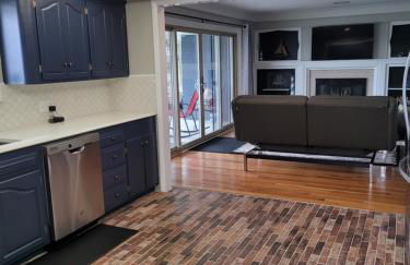 dock, game room, bar and private river view patio - Foto 16