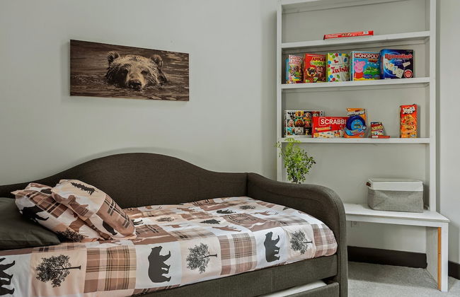 Pocono Bear Den by Avantstay Stylish Modern Deck w Grill Outdoor Dining - Foto 25