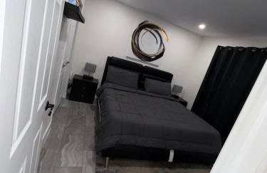Queens Cozy Condo Near Downtown Airport - Photo 17