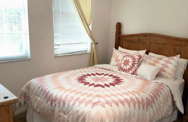 Magical Home with private pool and close to parks - Foto 2