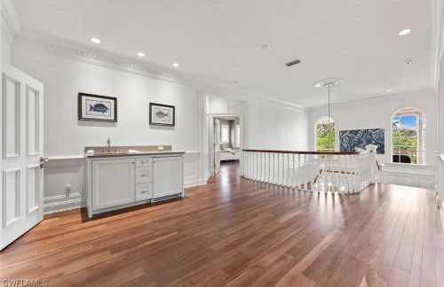 Naples Beach Port Royal Luxury Coastal Mansion Villa with Guesthouse & Pool & Hot Tub - Foto 78