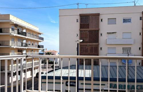 Amplio piso con terraza a 50 m de playa Miramar - Foto 1
