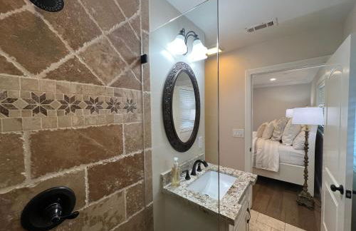 Fantastic 6 bedroom, 4.5 bath home (4 master Suites), pool home - Foto 8