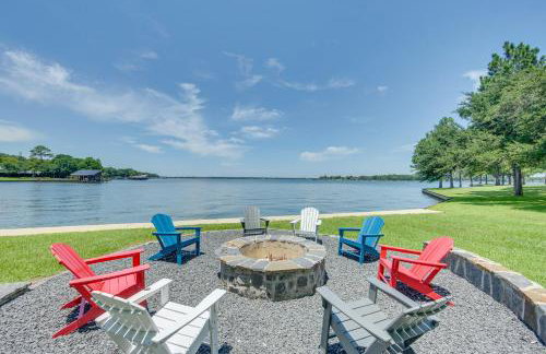 Stunning Lakefront Malakoff Home with Dock and Deck - Foto 1