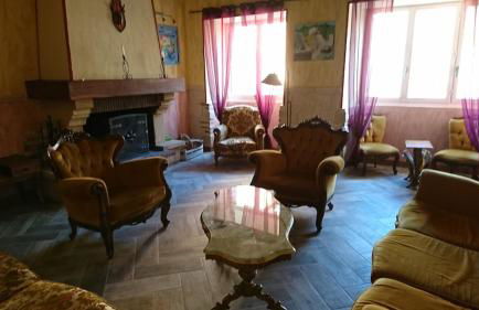 gite le jouteau, piscine interieure, babyfoot, ping pong - Photo 5