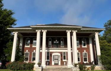 The Governor's Mansion - A Step Back in Time. - Foto 1