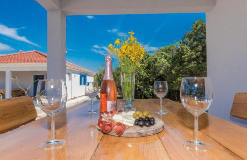 Sakarun - Ena - Photo 10