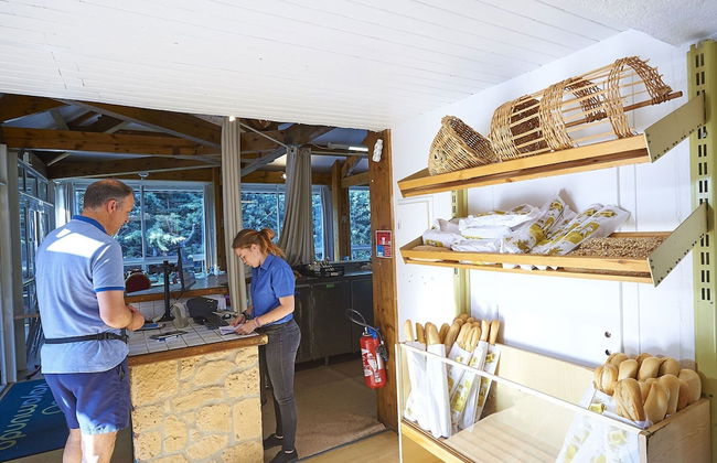 Scenic Retreat w/ Terrace - Foto 12