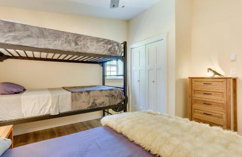 Secluded Poconos Cabin 75 Acres and Fire Pit! - Foto 17