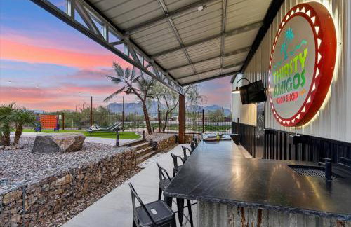 Dutchman Copper Ranch - Rooftop patio, Heated pool, Mtn Views, Waterslide - Foto 23